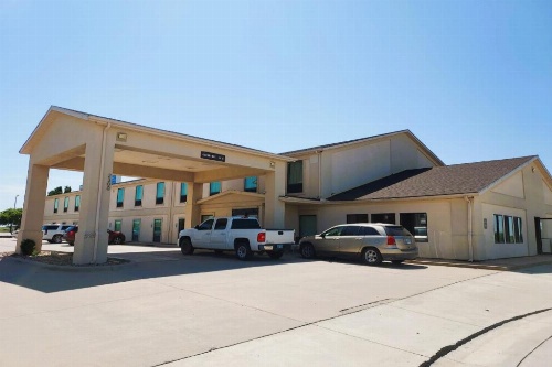 McPherson Inn By OYO, I-135 image 46